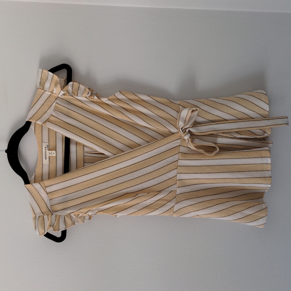 Monteau Cap Sleeve Blouse
